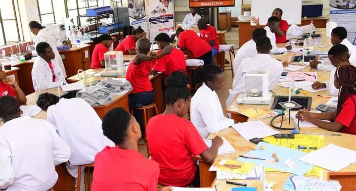 Kenyan Teacher Breaks Record For Teaching World's Longest Lesson Students Follow The Lesson Presided Over By Roseta Wekesa.
