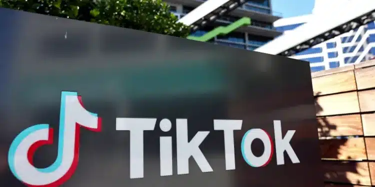 Tiktok + App