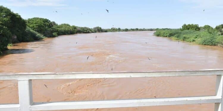 Survivors Narrate Last Moment Before Boat Capsized In Tana River Floode Madogo Area. Photo/ Mohamed Aboo