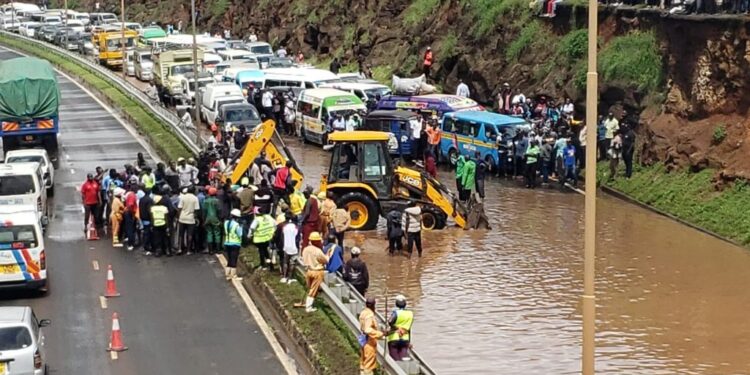 Kenha Issues Update On Traffic Snarl Up Along Nairobi-Mombasa Road Kenha Issues Update On Traffic Along Mombasa Road