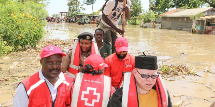Govt Spokesperson Isaac Mwaura And Other Officials During Their Tour Of Nyando Area In Kisumu. 