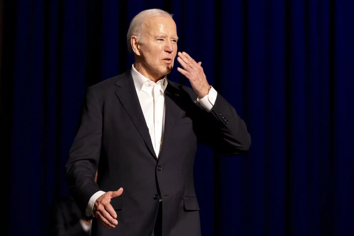 White House Responds To Viral Clips Showing Biden &Quot;Frozen&Quot;