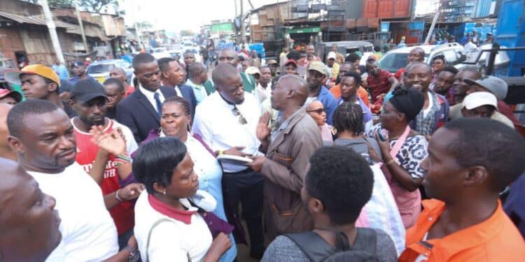 Governor Sakaja With Gikomba Traders At A Past Event. Photo/City Hall.