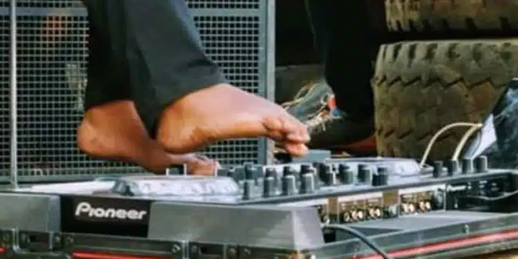 Meet Wiwa, Kenyan Dj Using Her Feet To Entertain Fans Dj Wiwa: Female Dj Defying Odds With Cerebral Palsy