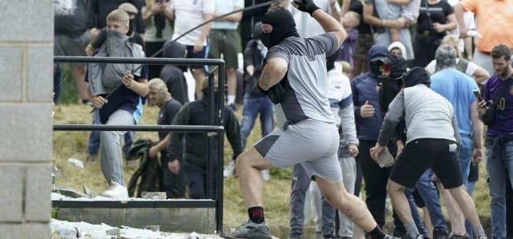Uk: Nigeria Issues Travel Advisory Amid Ongoing Riots 
