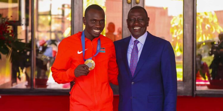 Olympics 800M Champion Emmanuel Wanyonyi With President William Ruto. Photo/ Team Kenya Athletes