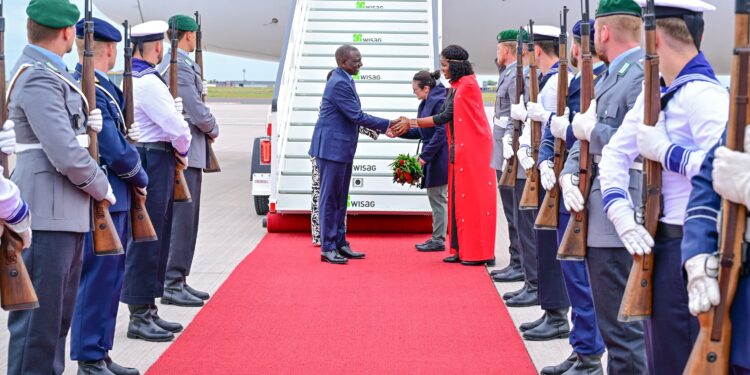 Ruto'S 200 K Jobs, Adani-Ketraco Deal Revealed &Amp; Jkia Strike