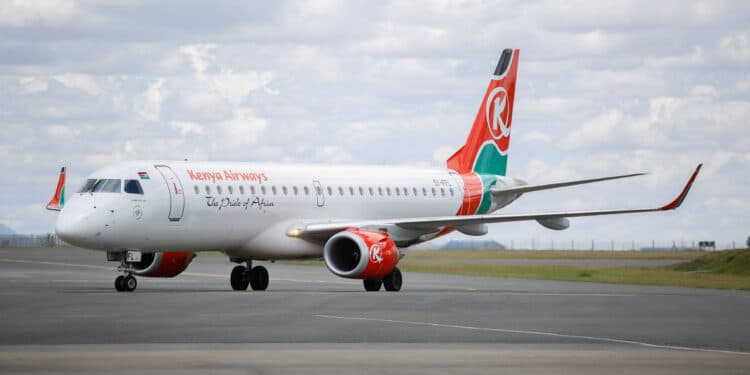 Kenya Airways-Mogadishu-Plane.photo-Kq