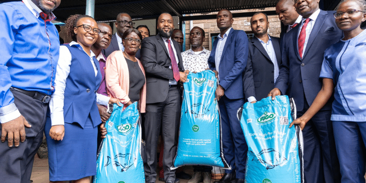 Cs Hassan Joho And Other Stake Holders While Giving The Fish Feeds To The Affected Businessmen In Busia County. Photo/ Joho X
