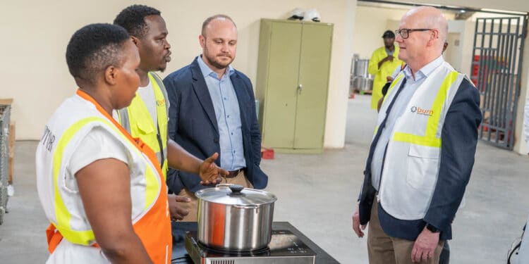 Burn- Eib Vp Listens To How The Electric Induction Coooker Works-Min