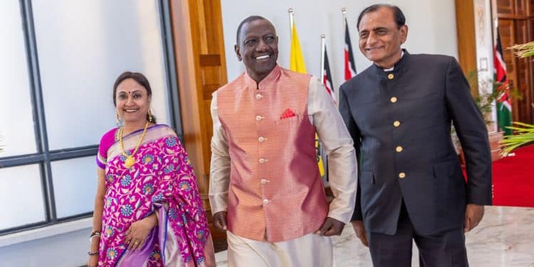 President William Ruto (Centre) And Hindus At State House Kenya