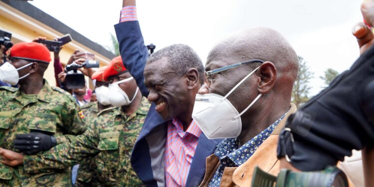 Dr Kizza Besigye Arrives At The General Court Martial At Makindye In Kampala On Charges Related To Security. Photo/Nbs Television.