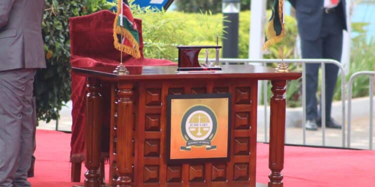 In Pictures: Moments Captured During Kindiki Swearing In Photo Of Dais And Desk Where Deputy President Kithure Kindiki Signed His Oath. Photo/The Kenya Times