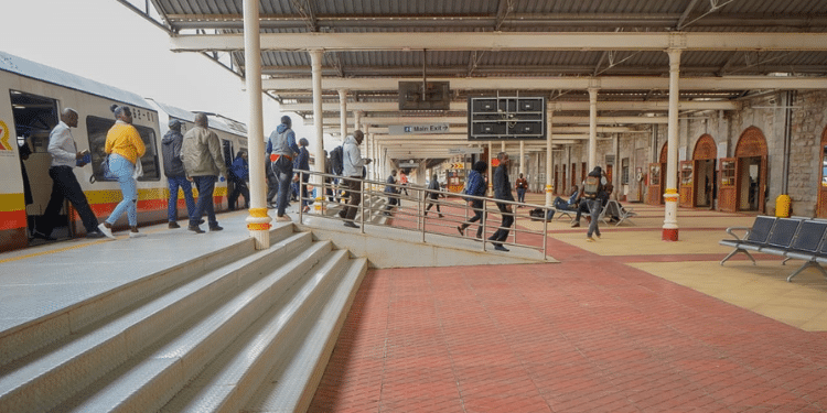 Kenya Railways Announces New Fare Prices Ahead Of Festive Season Passengers Alight A Train At The Nairobi Terninus. Photo/Krc