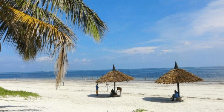 Kma Issues Advisory As Dangerous Waves And Winds Intensify Kma Warns Of Strong Winds, High Waves And Rough Seas Along Kenyan Coast