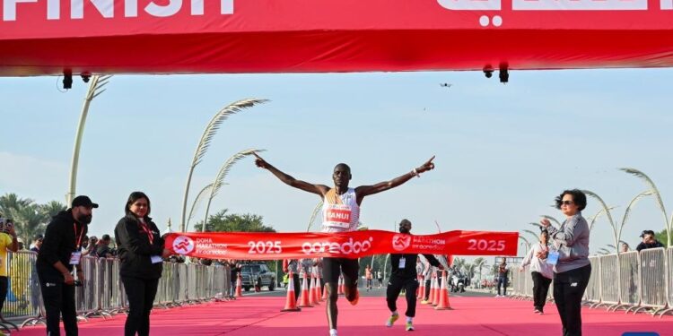 Kenyan Speaks After Bagging Lucrative Marathon With Ksh35 Million Pool Prize Barnabas Kiplimo Wins Khon Kaen Marathon Wearing Sandals