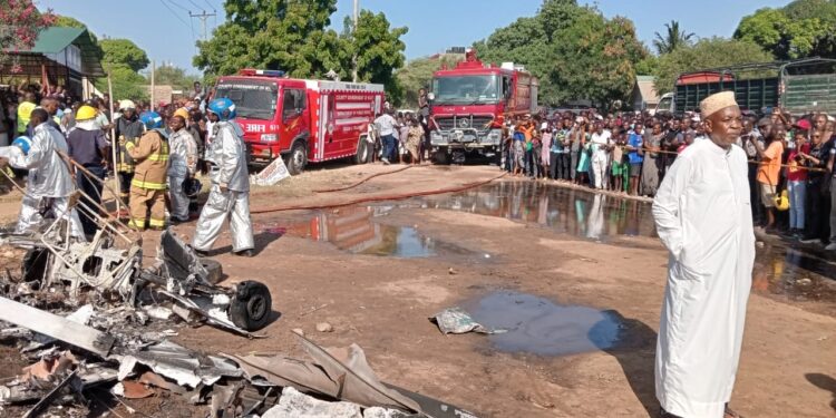 Witness Reveals How He Saved Occupants Of Plane That Crashed On Highway Killing 3 The Scene Of A Light Aircraft Crash Near The Malindi-Mombasa Highway. Photo-Citizen Tv