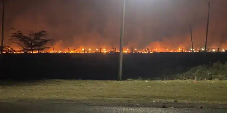 Fire Burns Several Schools, Businesses In Nairobi Estate Kaa Issues Update On Flights After Jkia Grassland Fire