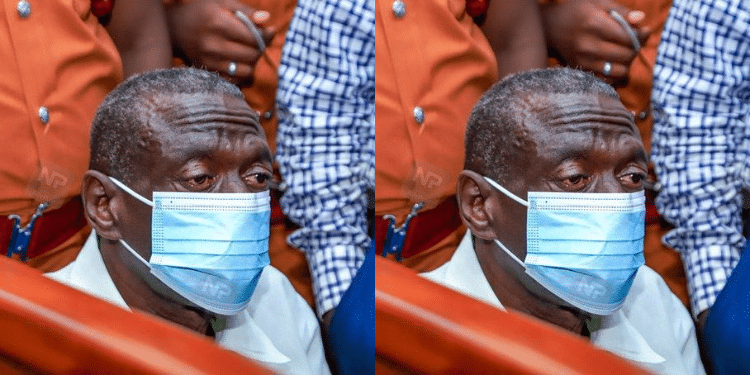 Sick Kizza Besigye Bundled Back To Prison Kizza Besigye Bundled Back To Prison By Court