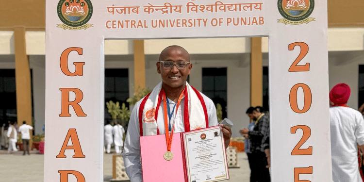 Kenyan Cop Makes History In Indian University After Topping Masters Class Nps Officer Isaac Njiraini Makes History In India