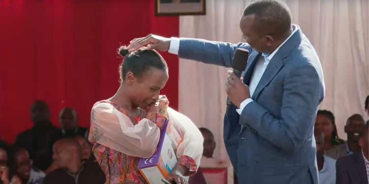 Kapseret Mp Oscar Sudi With A Kiambaa Bussiness Woman.