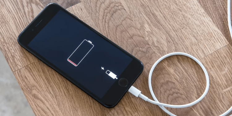 A Phone That Is Charging Photo/Daily Mail