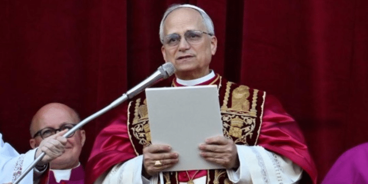 Pope Expels Leaders Of Traditional Catholic Group, Warns Christians Not To Join Vatican Excommunicates Priestly Fraternity Of Saint Pius X Leaders, Warns Catholics Against Joining Group
