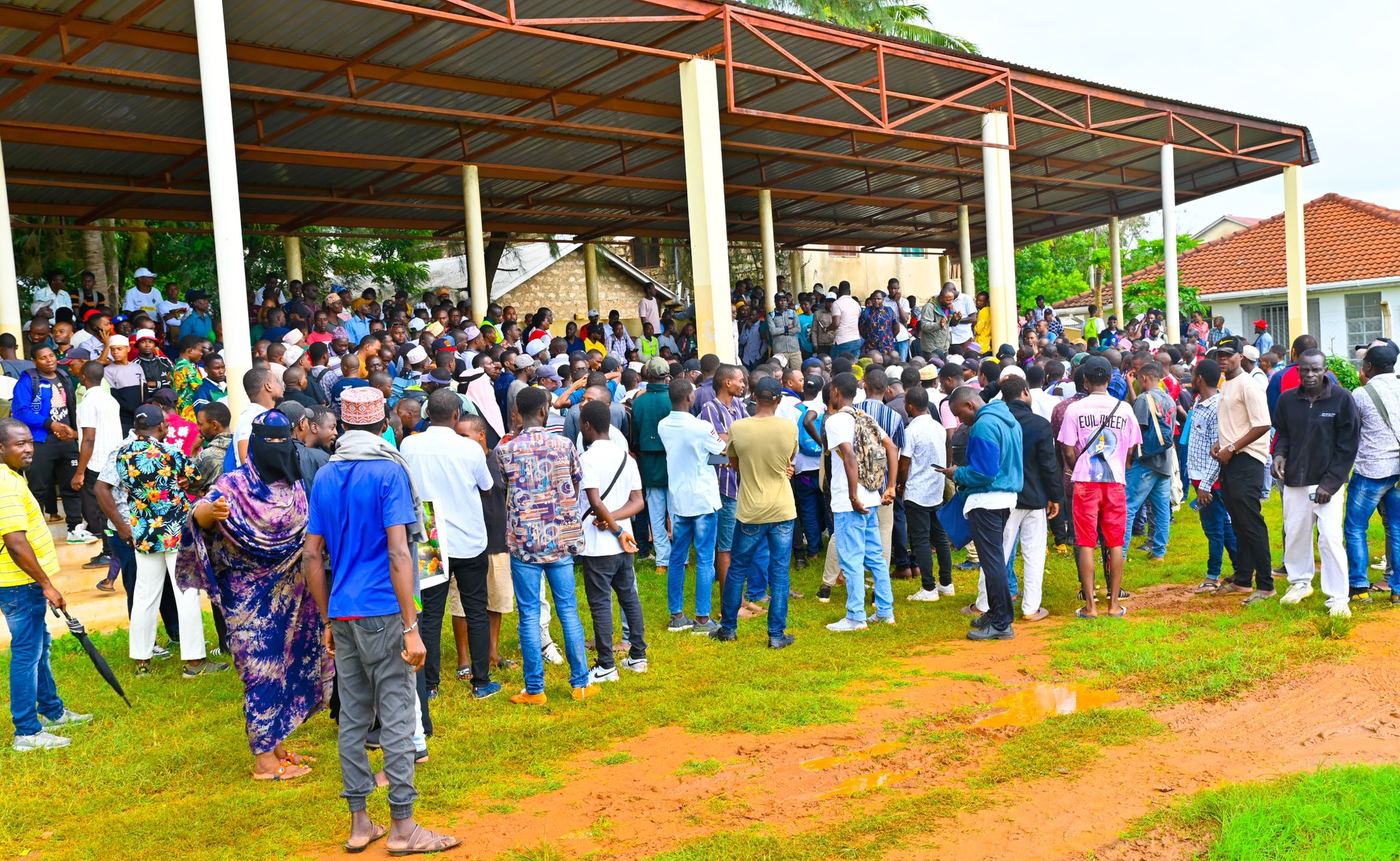 Mutua Announces 8,972 Overseas Jobs For Western Kenya Applicants