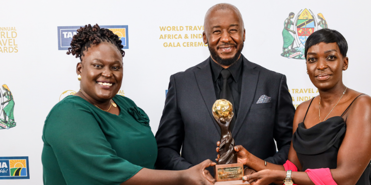 Charlie Owino (C), Director Ground Operations, Jambojet, Is All Smiles With Maureen Omollo- Sales &Amp; Operations Manager, Zanzibar (L), And Camilla Owora (R) Marketing &Amp; Communication Manager At The Gala Ceremony In Dar Es Salaam Over The Weekend.