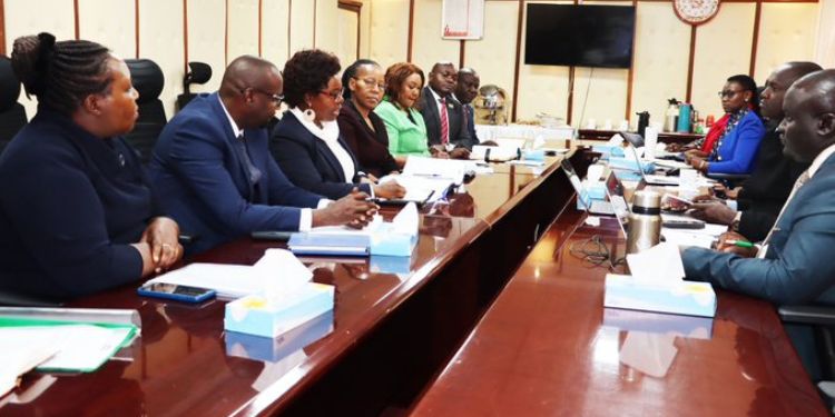 Govt Employees Monthly Pay To Be Reviewed