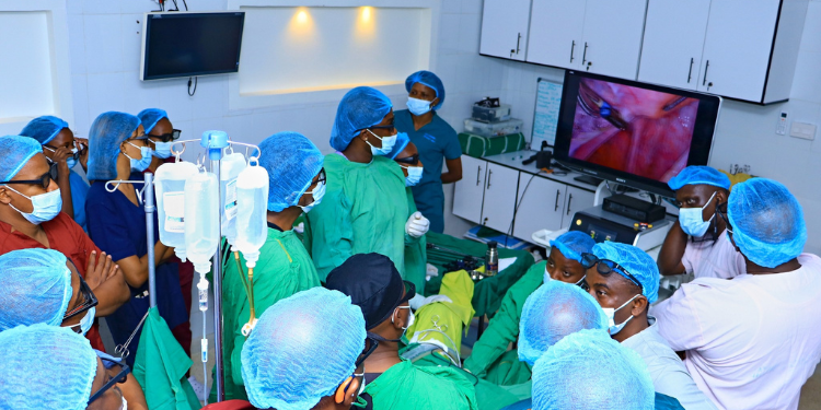 Dr-Joe-Njagi-Together-With-His-Team-Of-Doctors-In-A-Theatre-Room. Photo/Joe Njagi Facebook