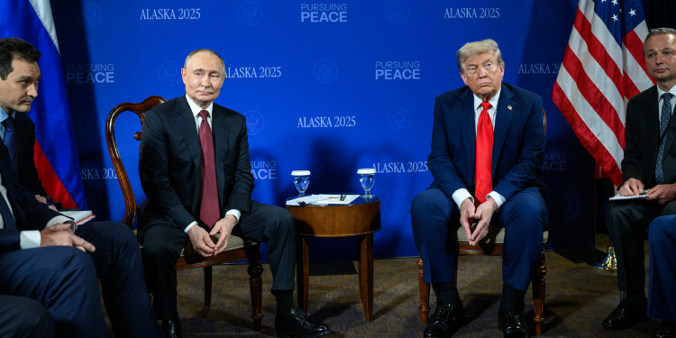 Putin Put On Notice As Trump Signals Support For Ukraine Force If Russia Attacks Again