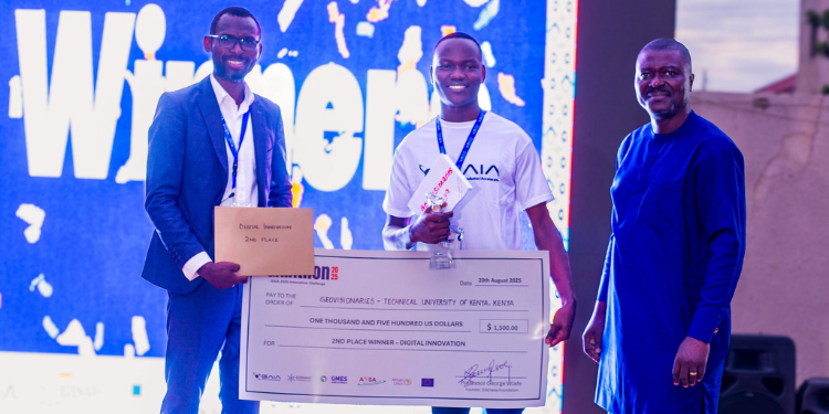 Two Kenyan University Students Win Ksh193,000 In Continental Award A Photo Of Arnold Omoja Receiving A Cash Prize Of Usd 1500 At The Continental Award In September 2025 Photo/Tuk