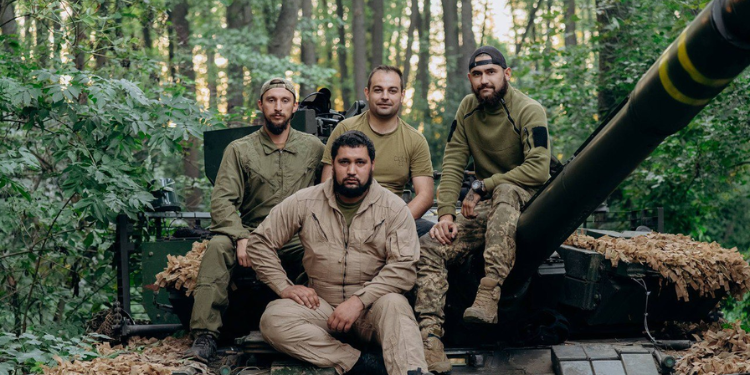 18 Republicans Defy Trump, Help Pass Ukraine Aid And Russia Sanctions Package