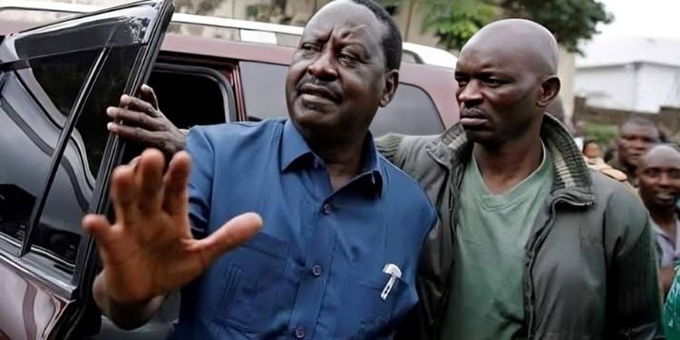 How Raila’s Bodyguard Used To Walk Around Carrying Ksh14 Million In Cash